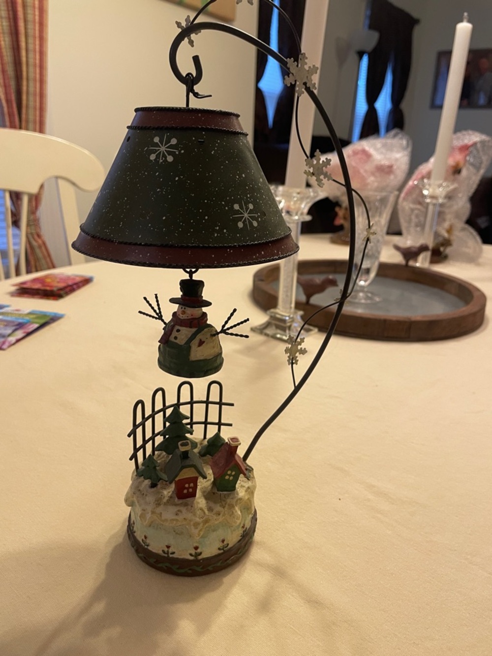 Festive Green Snowman Table Lamp - Holiday Home Décor